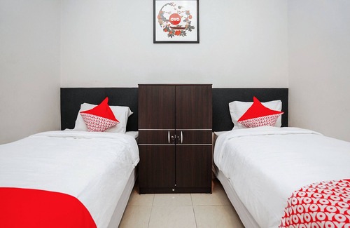 Gubeng Hotel | Super OYO Capital O 1086 2oscar