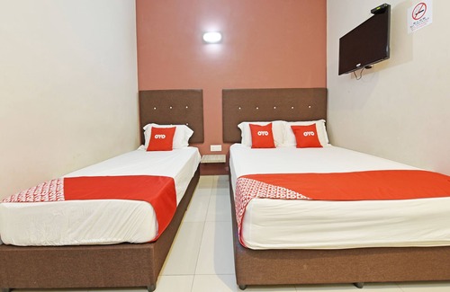 Perkampungan Peramu Hotel | Super OYO Capital O 90556 Hotel Cherita Rooms