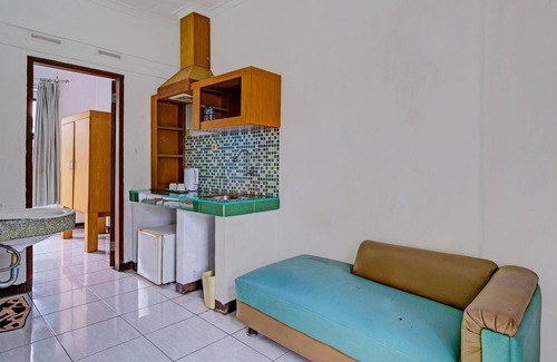 Setiabudi Hotel | Super OYO Capital O 91810 Hotel Balebat 2