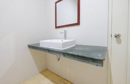 Salatiga Hotel | Super OYO Collection O 2383 Andongkoe 64 Salatiga
