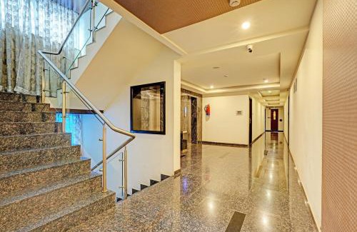 Malleshwaram West Hotel | Super OYO Collection O 73977 Malleswaram