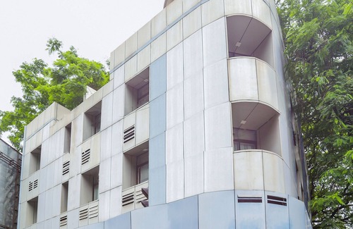 Shivajinagar Hotel | Super OYO Collection O Hotel Pearl