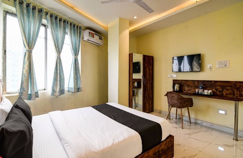 Kolkata Hotel | Super OYO Collection O The Hastings Club