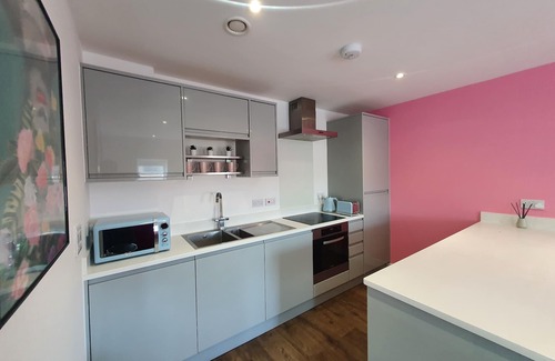Canterbury Apartment | Super Penthouse Apartment in the Heart of the City Centre