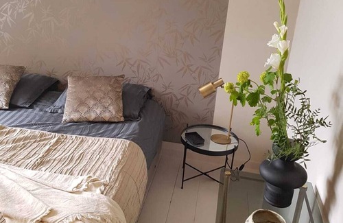 Oude Pijp Bed & Breakfast | Super Stay at Qurtier Latin/museum Quarter Area