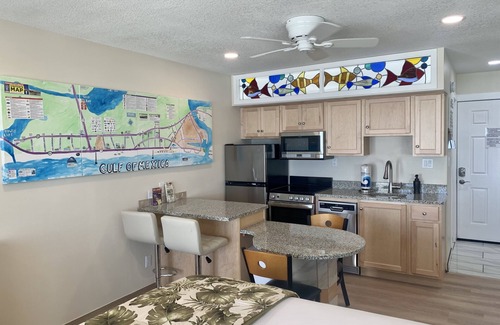Panama City Beach Condo | SUPER STUDIO Pet Friendly Beach Front