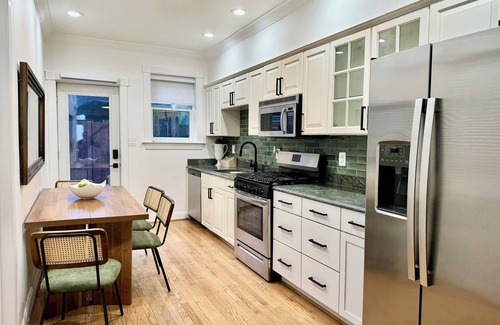 Logan Circle House | Super-Stylish Logan Circle 4-bedroom townhome on DC’s Hottest Block