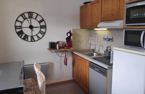 Saint-Etienne-en-Devoluy Apartment | Super T3 40m2 6p Face au pic de Bure Plein Sud