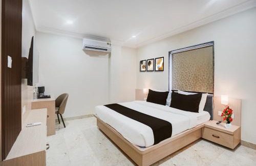 Sigra Hotel | Super Townhouse Oak Banaras Central Railway Junction Formerly Sri Hari Inn