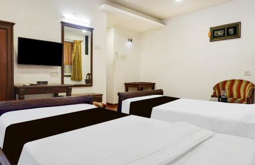 Erandwane Hotel | Super Townhouse Oak Prabhat Road
