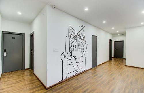 Wazirpur Hotel | Super Townhouse Prakash continental Near Netaji Subhash Place Metro Station