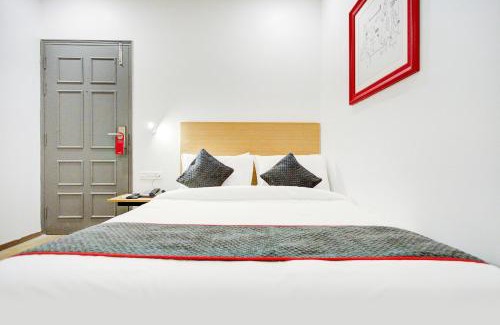 Vasundhara Hotel | Super Townhouse Townhouse Atal Chowk Indirapuram Ghaziabad