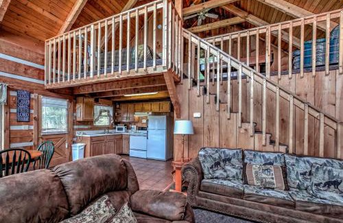 Gatlinburg - Pigeon Forge House | Super View,Smoky Mtn Log Cabin,Pool Table,Hot Tub