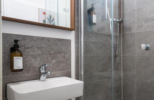 Moabit Apartment | Super Zentral super schöner Altbau in Moabit Rostockerstraße im Herzen von Berlin für bis zu 6 Personen