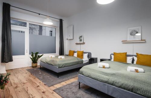 Moabit Apartment | Super Zentral super schöner Altbau in Moabit Rostockerstraße im Herzen von Berlin für bis zu 6 Personen