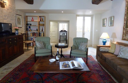 Puligny-Montrachet House | Superb 3 bdrm/3.5 bath central Puligny-Montrachet