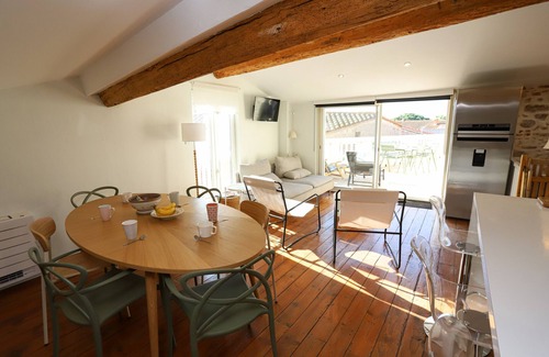 Latour-Bas-Elne Ski Chalet | Superb 3-star house with terrace just minutes from the beaches