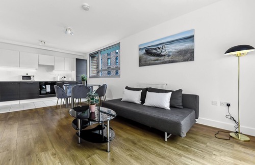 Bromley South Apartment | Superb 3bed 3bath Penthouse near Canary Wharf