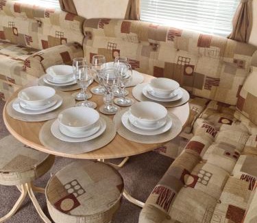 Chapel Saint Leonards Ski Chalet | Superb 8 Berth Caravan, Golden Anchor Park