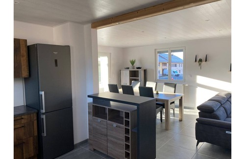 Foncine-le-Haut Apartment | Superb accommodation for 10/12 people