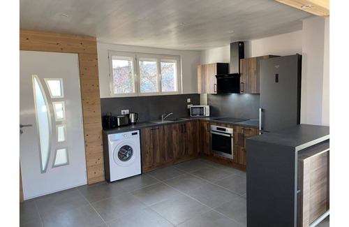 Foncine-le-Haut Apartment | Superb accommodation for 10/12 people