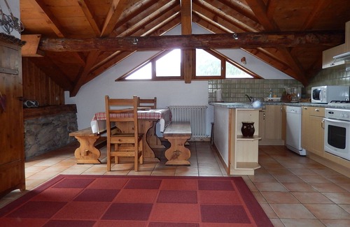 Chamonix City Centre Ski Chalet | SUPERB APARTMENT (90 m2) WITH PANORAMIC VIEW ON THE CHAIN OF THE MONT BLANC.