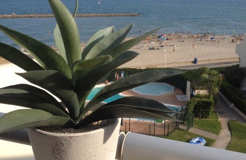 Palavas-les-Flots Apartment | Superb apartment in luxury residence, swimming pool, view, seafront, private parking