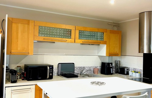 Sud Apartment | SUPERB APARTMENT WITH LOGIAS