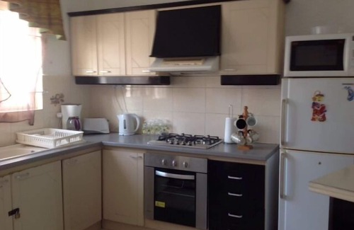 Flic-en-Flac Apartment | Superb apartment-300m from beach (Rate incl. free WiFi, maid service, parking.)