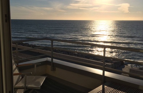 Wissant Apartment | Superb apartment 75 m2, 3 bedrooms on the sea wall