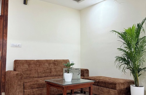 Tapovan Apartment | Superb apartment with AC in vibrant Rishikesh