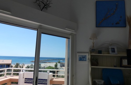 Frontignan Apartment | SUPERB APT FACING THE SEA, 2-minute walk from the beach.T2 MEZZA FRONTIGNAN PLAGE.