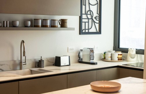 Tel Aviv Promenade Apartment | Superb Beach Apartment next to Kampinski