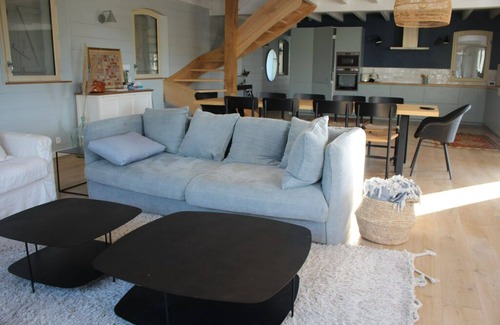Bangor House | Superb Belliloise house - high standing