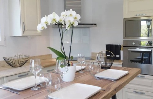 Biot House | Superb contemporary house. 5 minutes from GOLF , 15 m from BEACHES