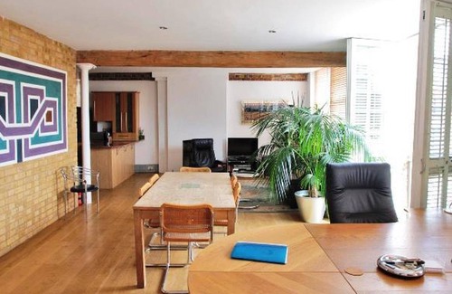 Cathedrals Apartment | Superb Converted Warehouse in London - Ideal for up to 3 people