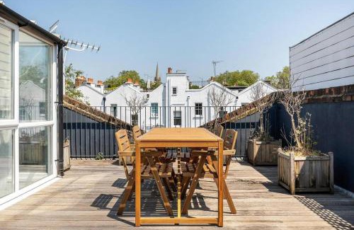 Norland Apartment | Superb duplex in prime area of London