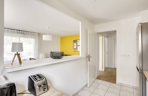 Chanteloup-les-Vignes Apartment | Superb F2 Quiet /Spacious /Functional near Paris