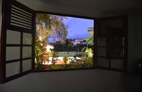 Le Robert Apartment | Superb F2 in a tropical garden near the white sandy beach