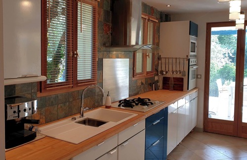 Tourrettes Other | SUPERB FARMHOUSE SET IN 2,000 M2 OLIVE GROVE