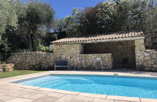 Le Rouret House | Superb house with heated pool in a beautiful garden
