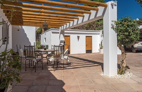 Calahonda Villa | SUPERB IBIZA STYLE VILLA ANY COMFORT -600M BEACH AND SHOPS-