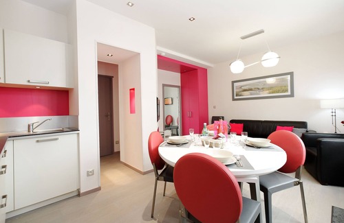 Le Touquet-Paris-Plage Apartment | Superb luxury T3 in Touquettoise villa with parking and wifi