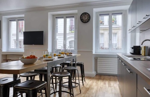 Quartier de la Porte-Saint-Denis Apartment | Superb Large and New 4bds Flat - Heart of Paris 10