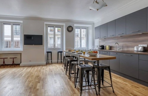 Quartier de la Porte-Saint-Denis Apartment | Superb Large and New 4bds Flat - Heart of Paris 10