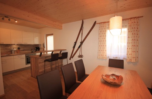 Niedernsill Ski Chalet | Superb modern chalet in delightful village location