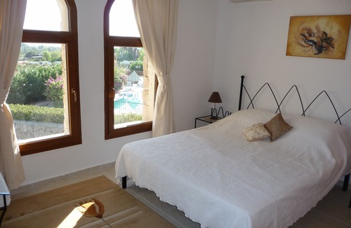 Kyrenia Villa | Superb Modern Villa w/Own Pool Near Beaches & Montains, 4 Miles To Kyrenia
