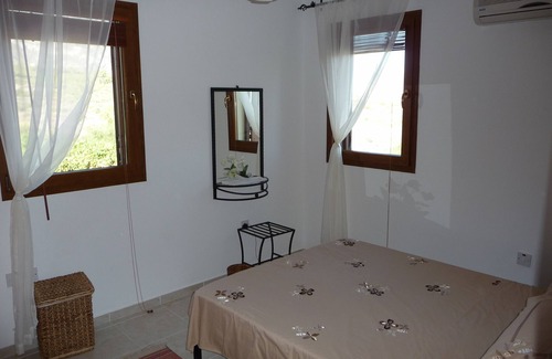 Kyrenia Villa | Superb Modern Villa w/Own Pool Near Beaches & Montains, 4 Miles To Kyrenia