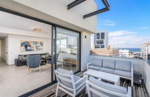 Old North Apartment | Superb penthouse north tel aviv