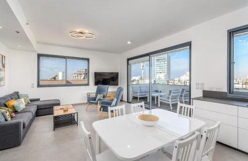 Old North Apartment | Superb penthouse north tel aviv